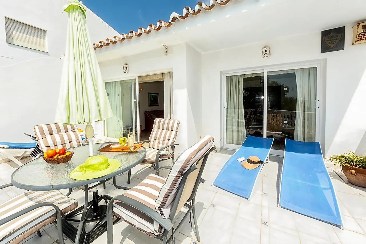 Nerja Paradise Rentals فيلة